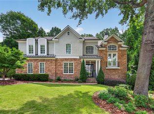 800 Lake Summit Dr, Sandy Springs, GA 30342
