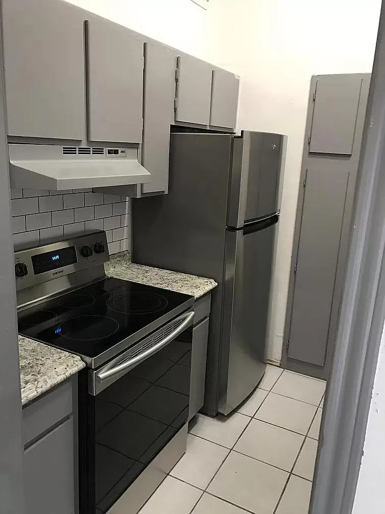 2 bed, 1200 sqft, $1,350 — Photo 2