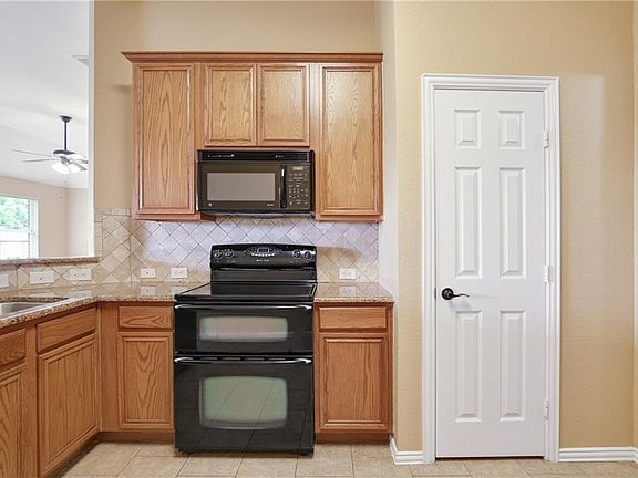 2nd image of 4841 Crumbcake Dr
