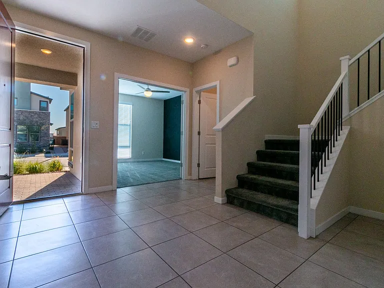 544 Ruby Mesa Ave — Photo 12
