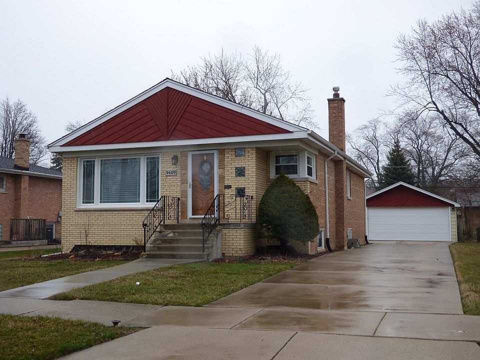 Great curb appeal!