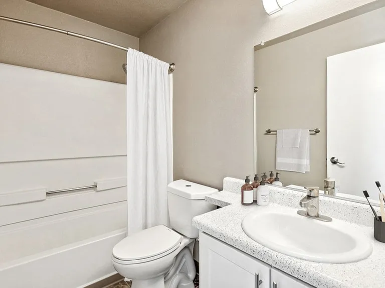 Bella Vista — Photo 7