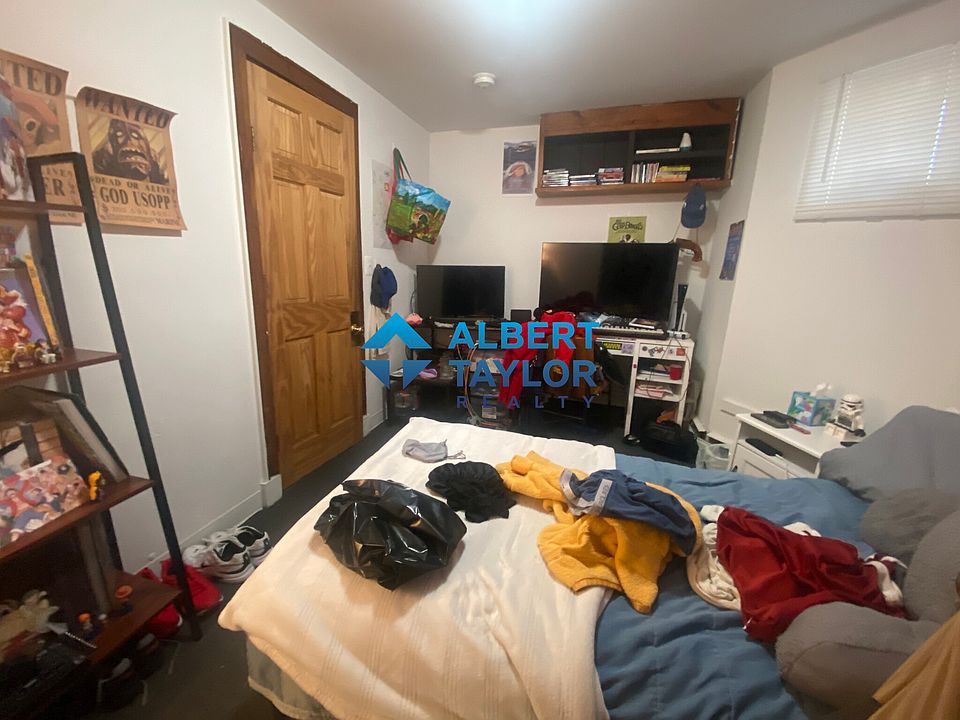 Bedroom #1