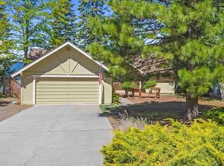 811 Lassen View Dr, Westwood, CA