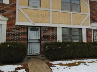 9824 Oakshire Dr, Jeffersontown, KY 40299