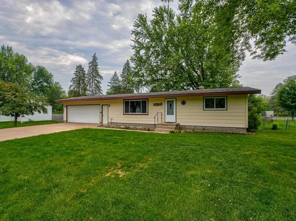 554 N 2nd St, New Richmond, WI 54017