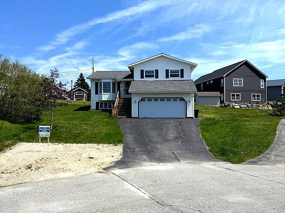 4th image of 6 Placid Ct