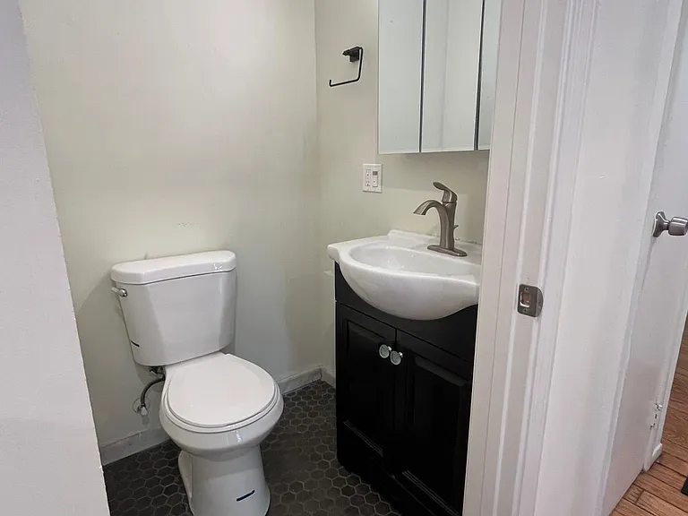1594 Morgan Ln #A — Photo 14