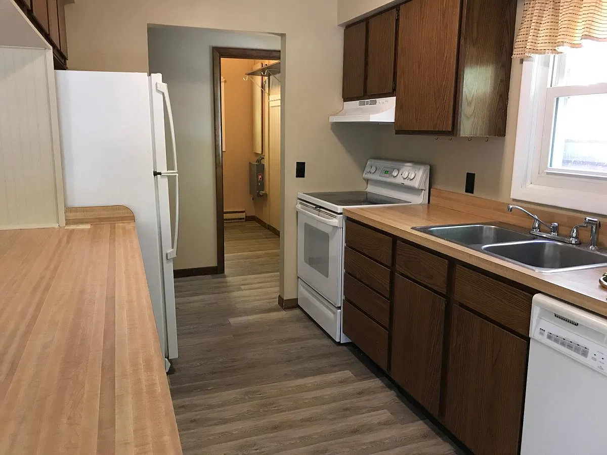 Ferry Road, East Jordan — Photo 3