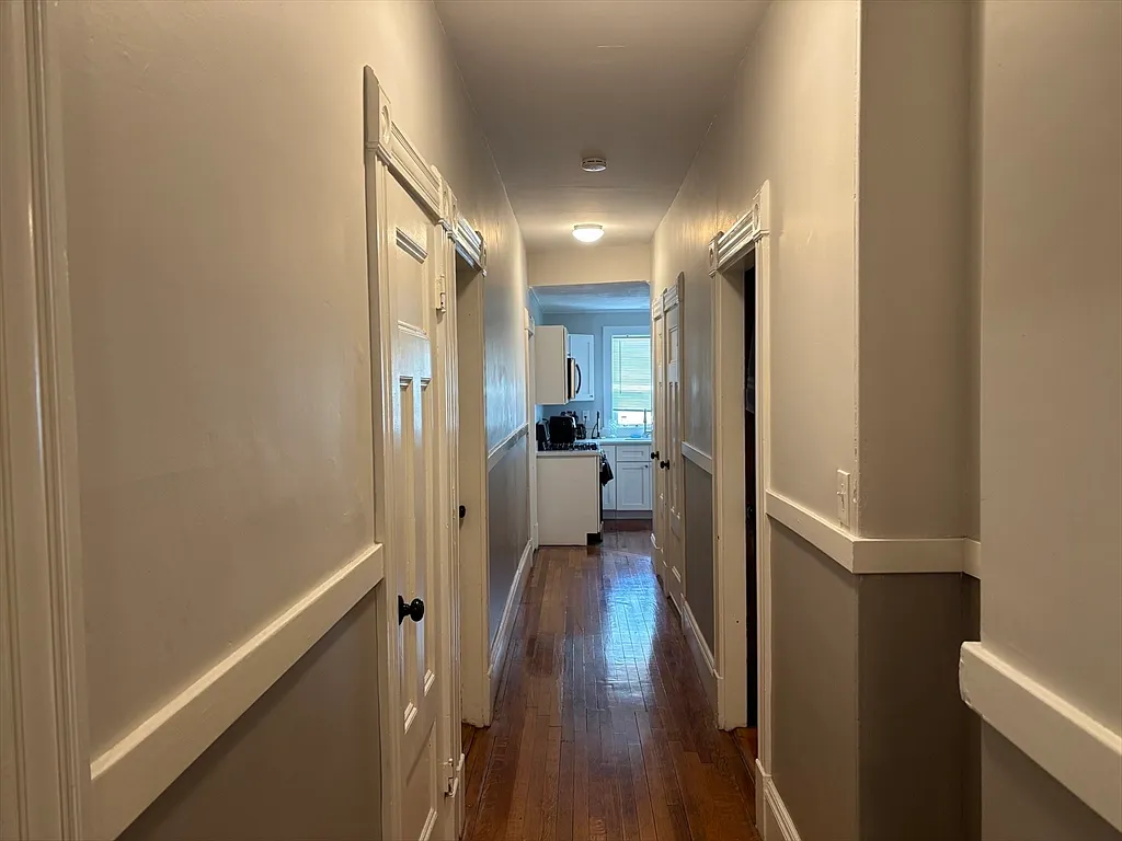3 bed, 1.0 bath, 950 sqft, $3,000 — Photo 2
