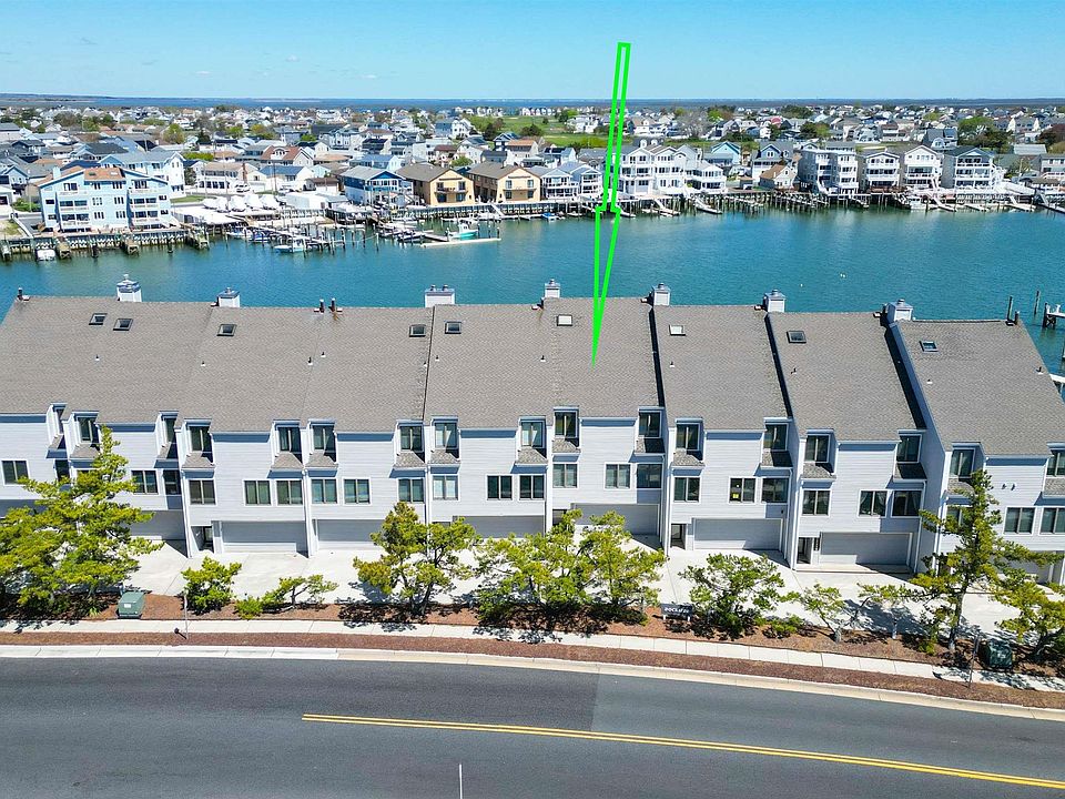 1st image of 707 Bayshore Ave #707