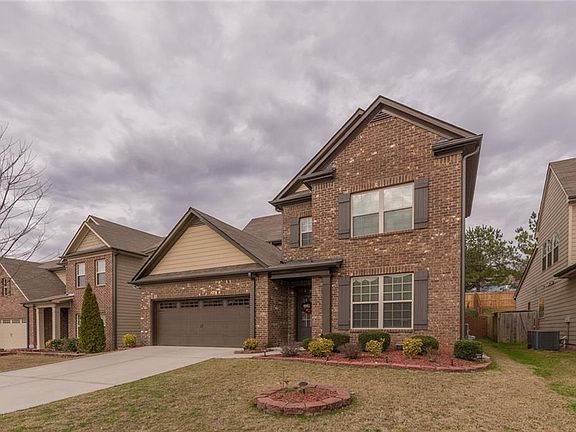4th image of 480 E Fork Shady Dr NW