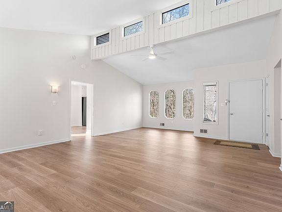 3rd image of 608 Ann Ct
