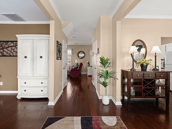 5th image of 620 Saint Ives Ln