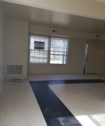 4th image of 1330 N Glen Cir APT C