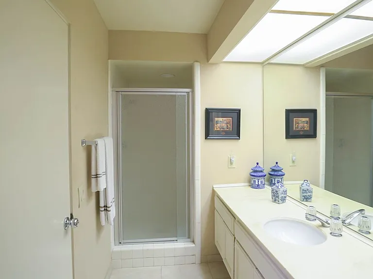 Canyon Cir N — Photo 12