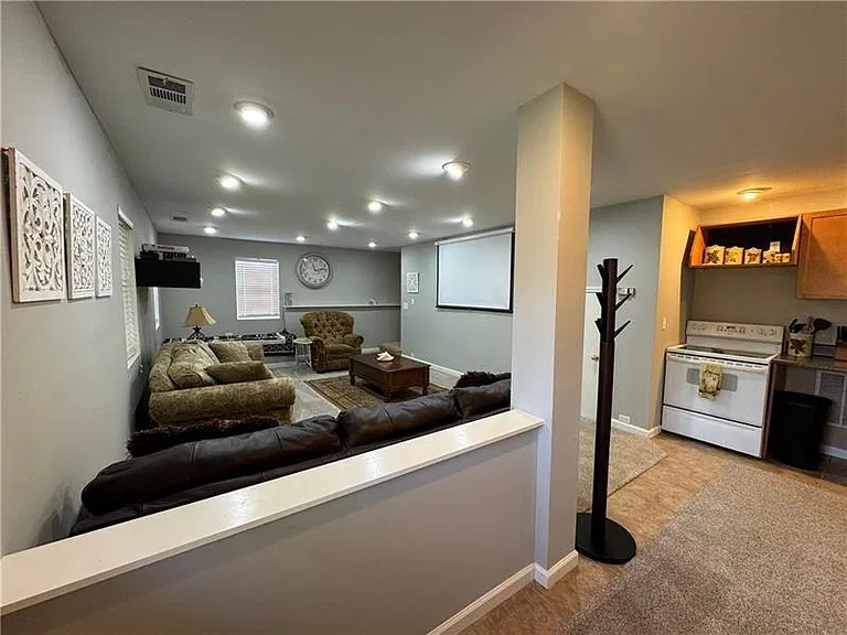 415 Holland Springs Dr #TERRAC — Photo 9