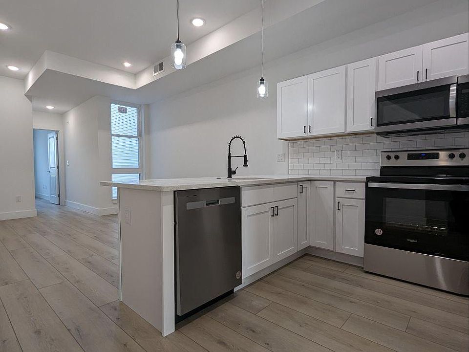 Kitchen/Living Room