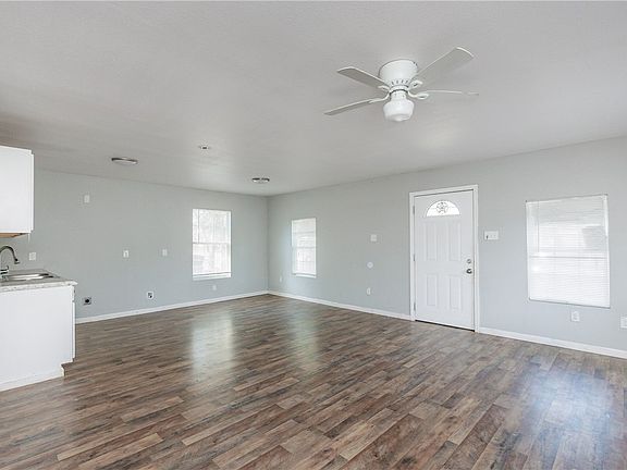 5th image of 810 11th St