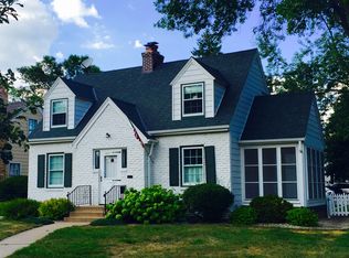 1467 Iowa Ave W, Falcon Heights, MN 55108