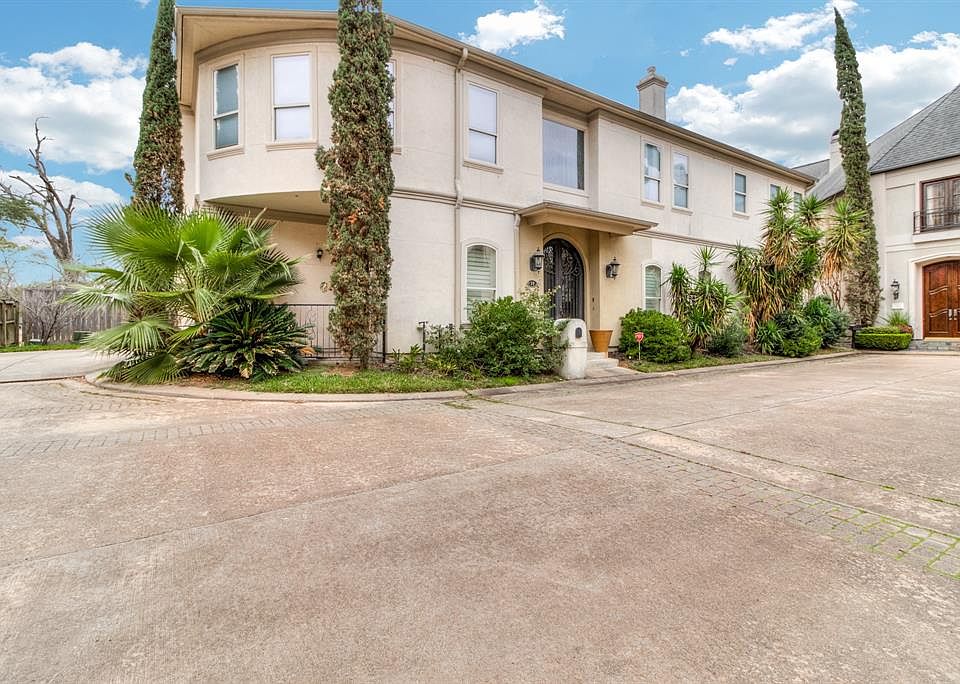 1st image of 14 Wynden Place Ln
