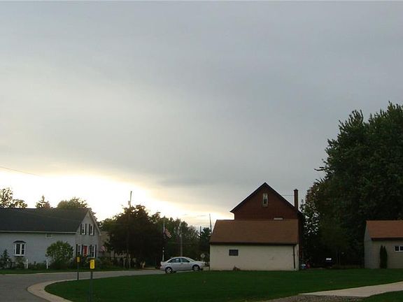 3rd image of 175 Windom Ave
