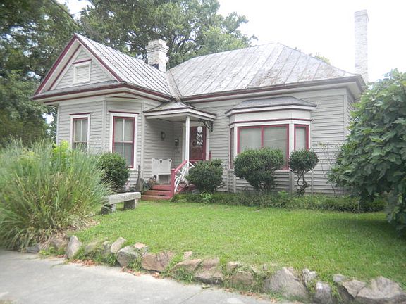 4th image of 516 Avent St