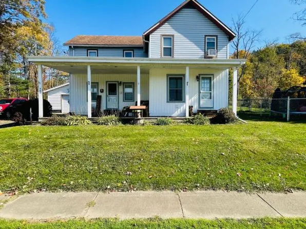 305 N Main St, Clarendon, PA 16313