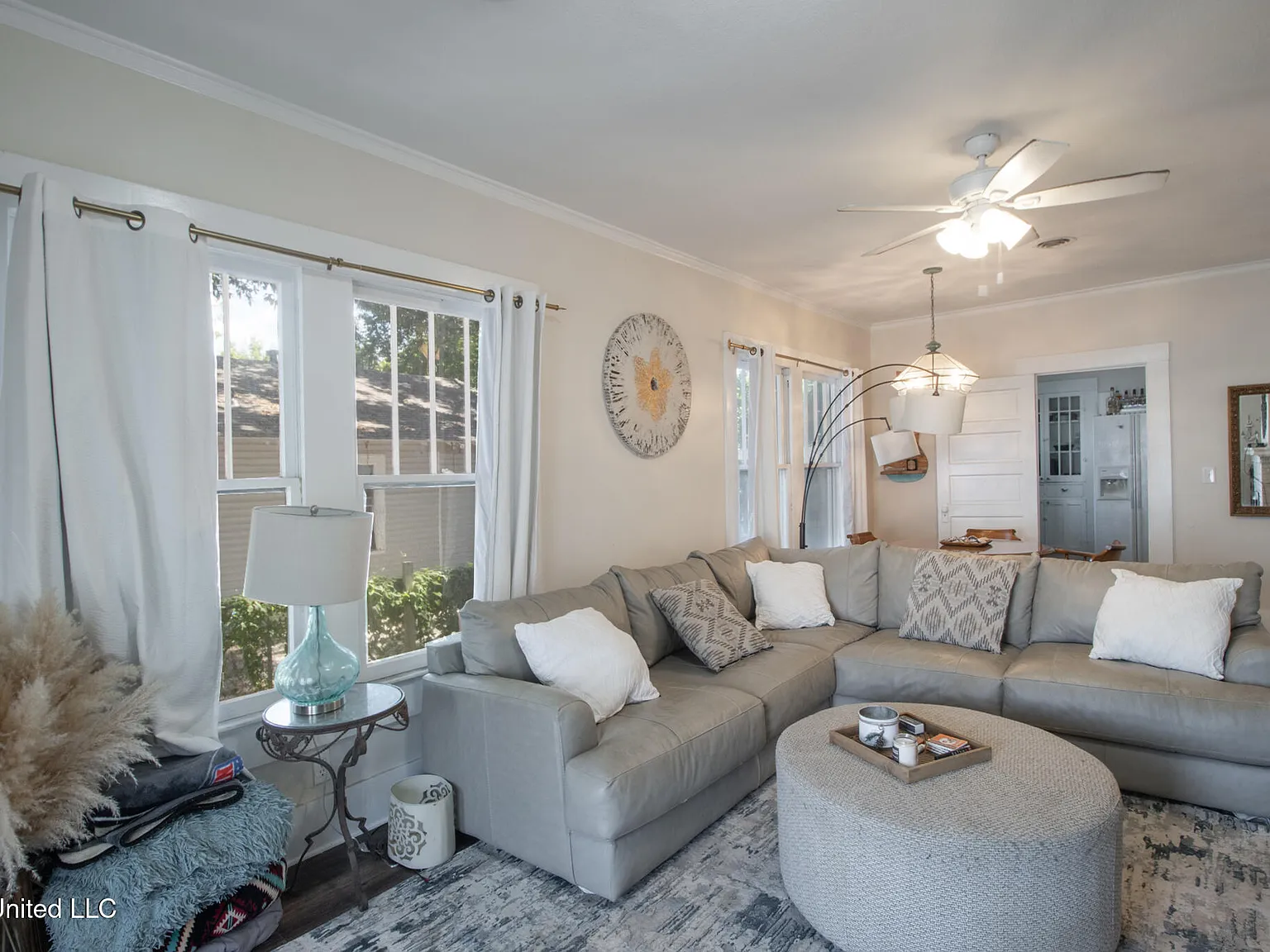 3 bed, 2.0 bath, 1192 sqft, $1,750 — Photo 2