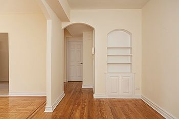 5th image of 385 E 18th St APT 5M