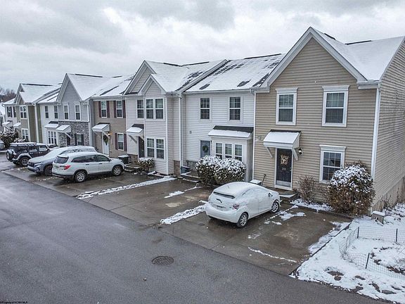 3rd image of 202 Summerfield Dr