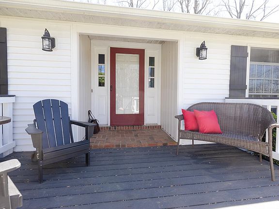 2nd image of 34185 Ahalt Dr
