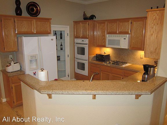 5th image of 2027 Taft Dr