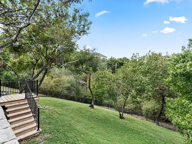 7324 Vista Mountain Dr — Photo 37