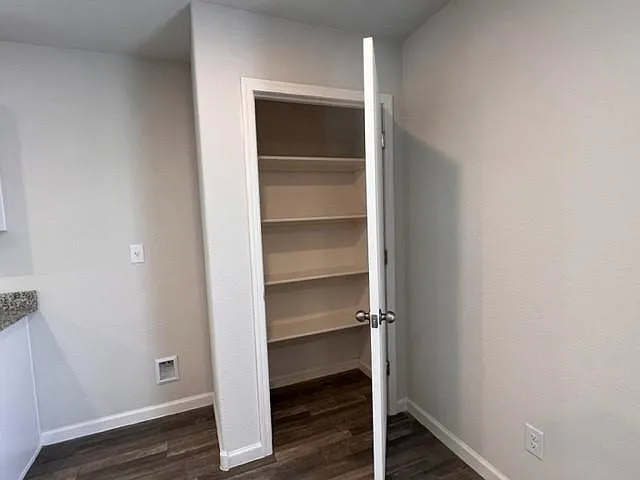 2415 Village Dr — Photo 40