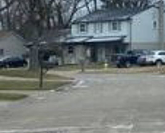 Exterior Neighborhood (street photo)