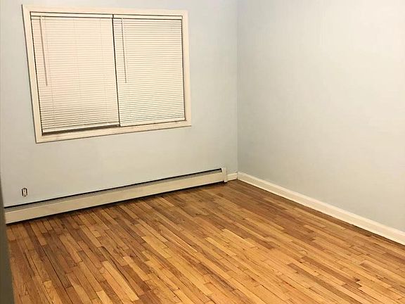 5th image of 4010 149th St #3