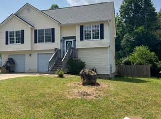 4954 McKinley Dr, Lula, GA 30554