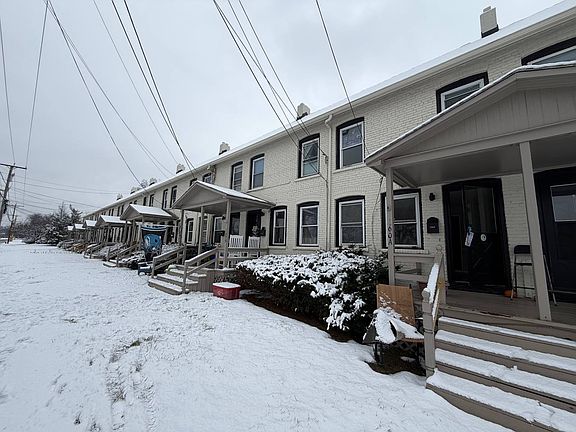 2nd image of 160A Macarthur Ave #160A