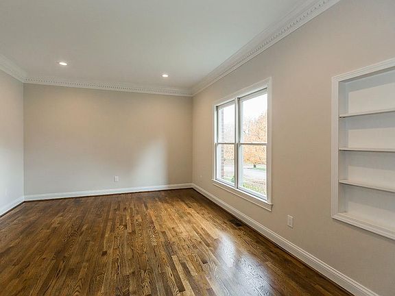 5th image of 2237 Shannawood Dr