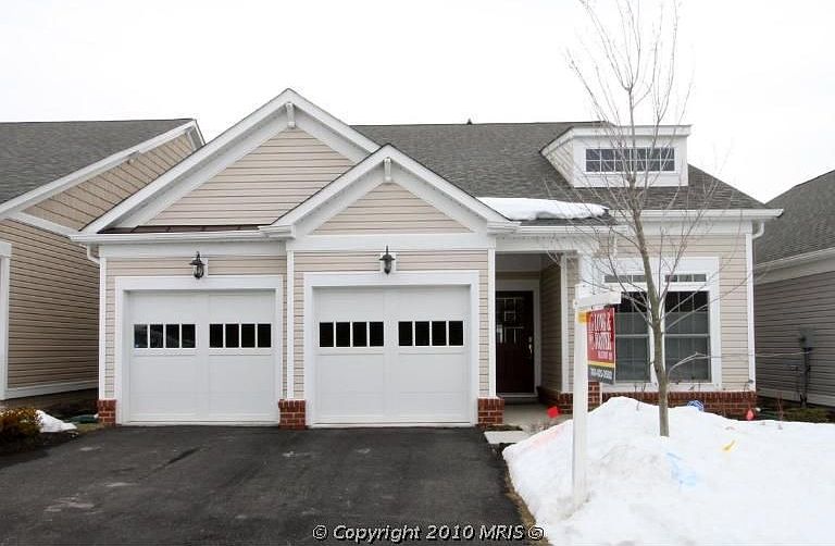 1st image of 8893 White Orchid Pl