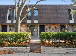 343 Park Ave, Highland Park, IL