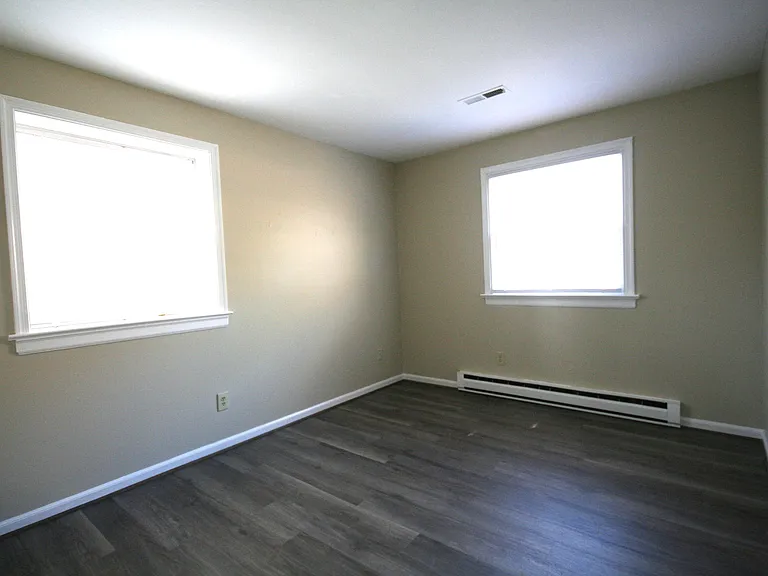 12141 Old Buckingham Rd — Photo 27