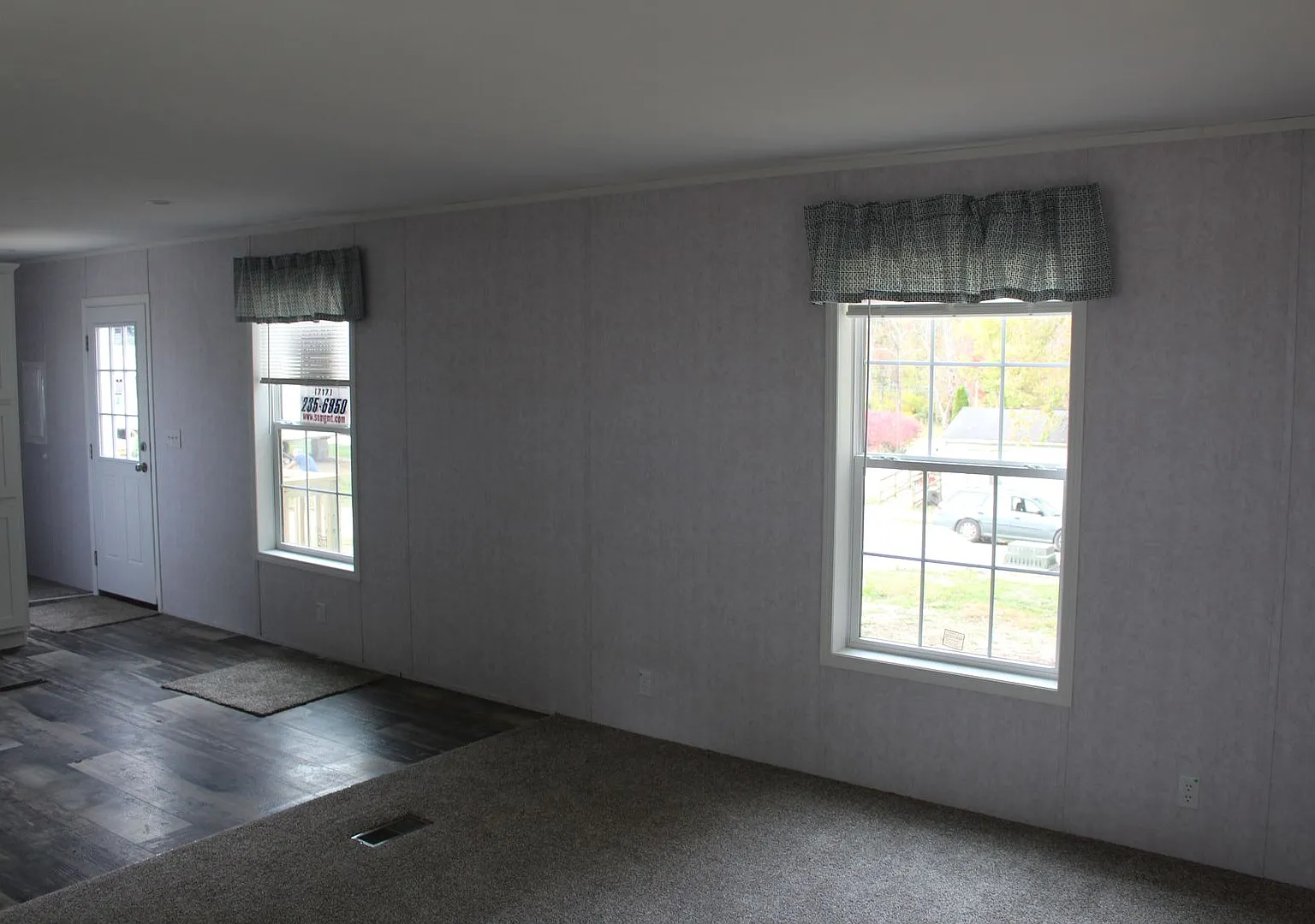 2 Bedroom Mobile Home in Shrewsbury Township — Photo 4