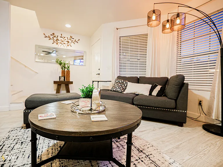 1505 N Center St #220 — Photo 6
