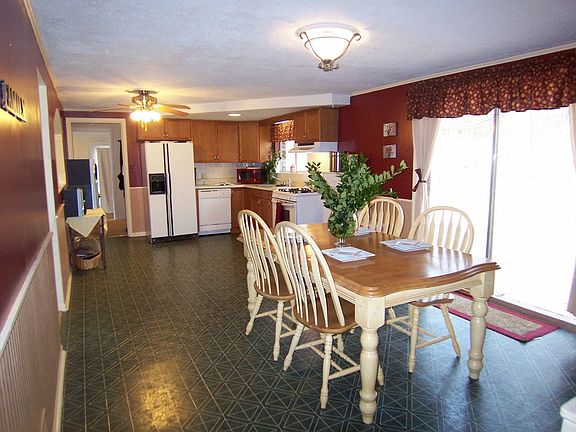 3rd image of 6120 King Arthur Dr
