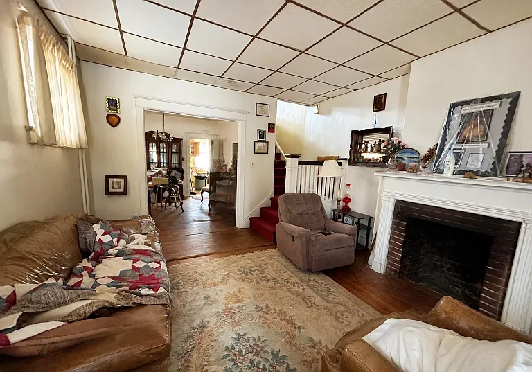 633 Edgewood Ave, Trenton, NJ 08618 — Photo 4