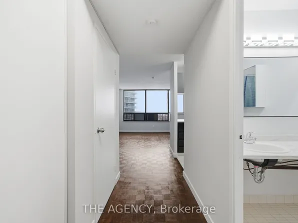 2360 Dundas St W, Toronto, ON