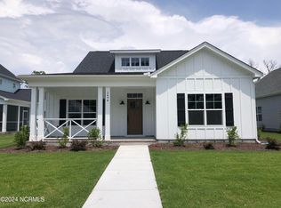 2494 Lake Ridge Dr, Southport, NC 28461