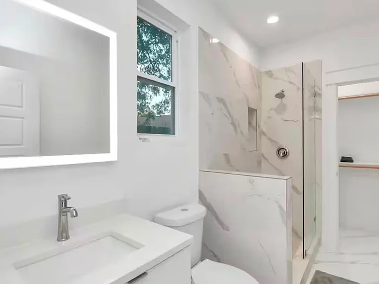 502 Schweikhardt St #C — Photo 8